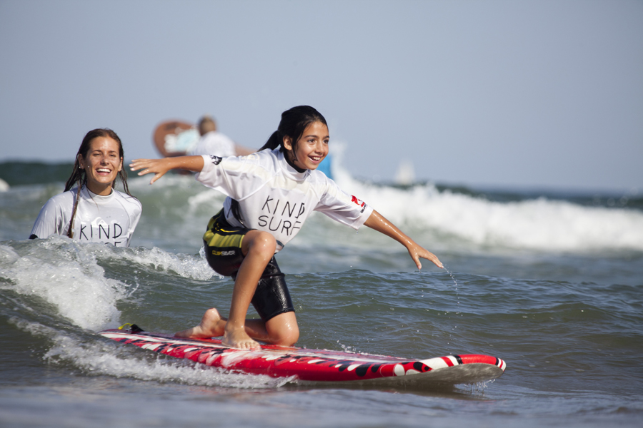 Día Internacional del Surfing